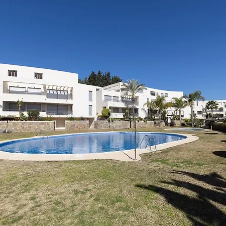 Apartment Modern, Elite Hillside W/sea & Mountain Views